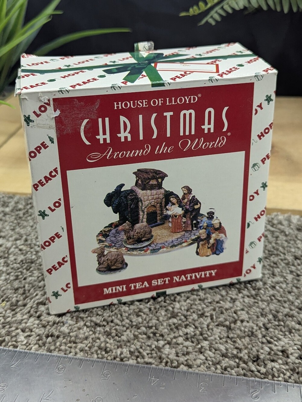 House Of Lloyd Christmas Around The World Mini Nativity Tea Set